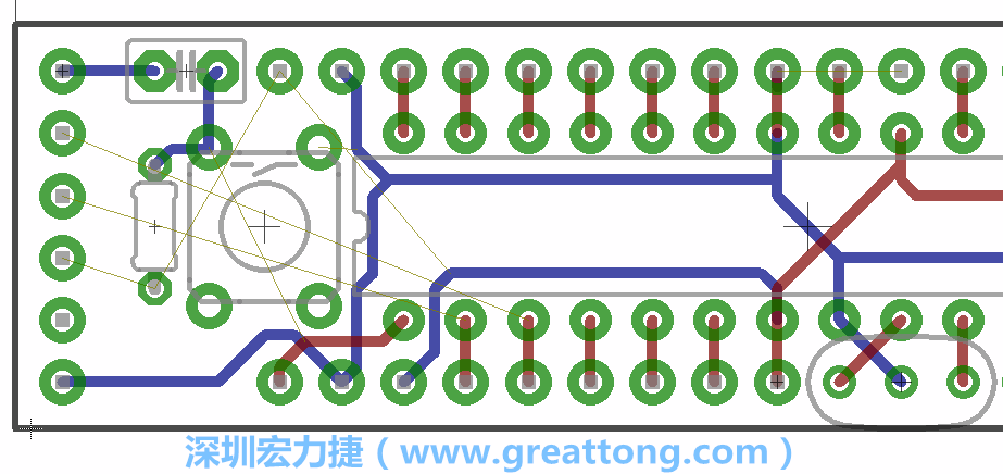 4.1. 把剩下的元件移動到電路板工作區(qū)上。