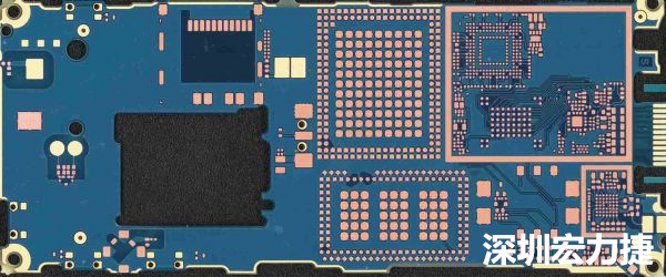 手機(jī)可用的PCB空間相當(dāng)小，而1片式的設(shè)計(jì)是節(jié)省成本的作法，如何做到區(qū)隔不同子系統(tǒng)、降低雜訊干擾，是設(shè)計(jì)關(guān)鍵。