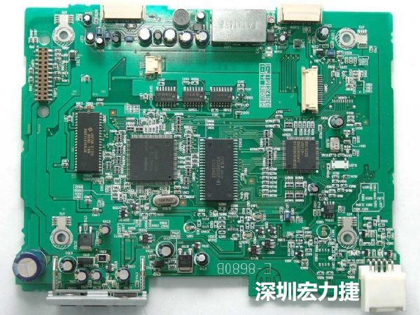 大面積PCB若電子元器件數(shù)量多、重量較重，板材強(qiáng)度不夠時(shí)容易產(chǎn)生PCB中央部凹陷問題。